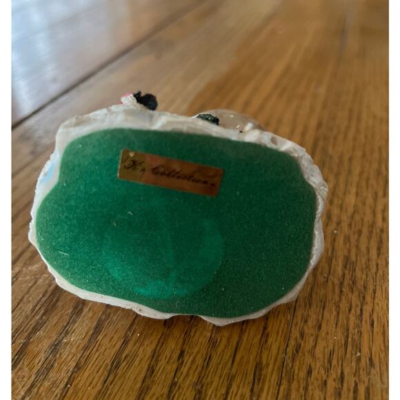 Vintage Christmas Water Snow Globe Santa with cardinals birds - Picture 3 of 3